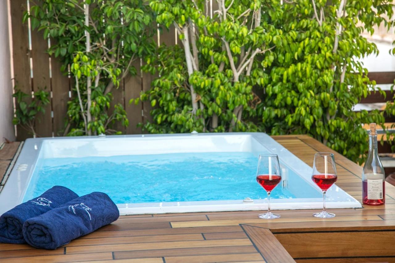 Beautiful Penthouse In Athens With Outside Jacuzziアパートメント エクステリア 写真