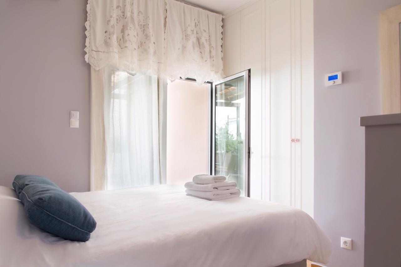 Beautiful Penthouse In Athens With Outside Jacuzziアパートメント エクステリア 写真