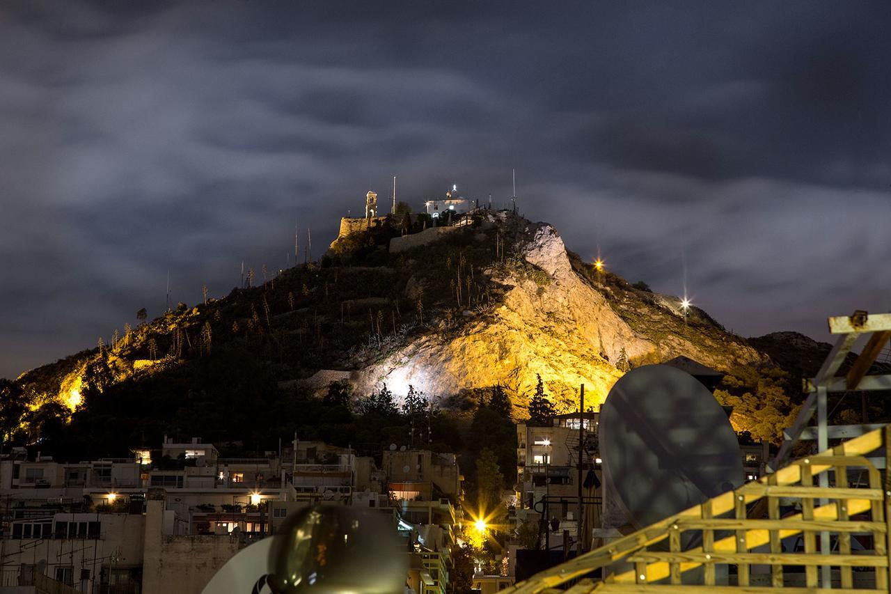 Beautiful Penthouse In Athens With Outside Jacuzziアパートメント エクステリア 写真